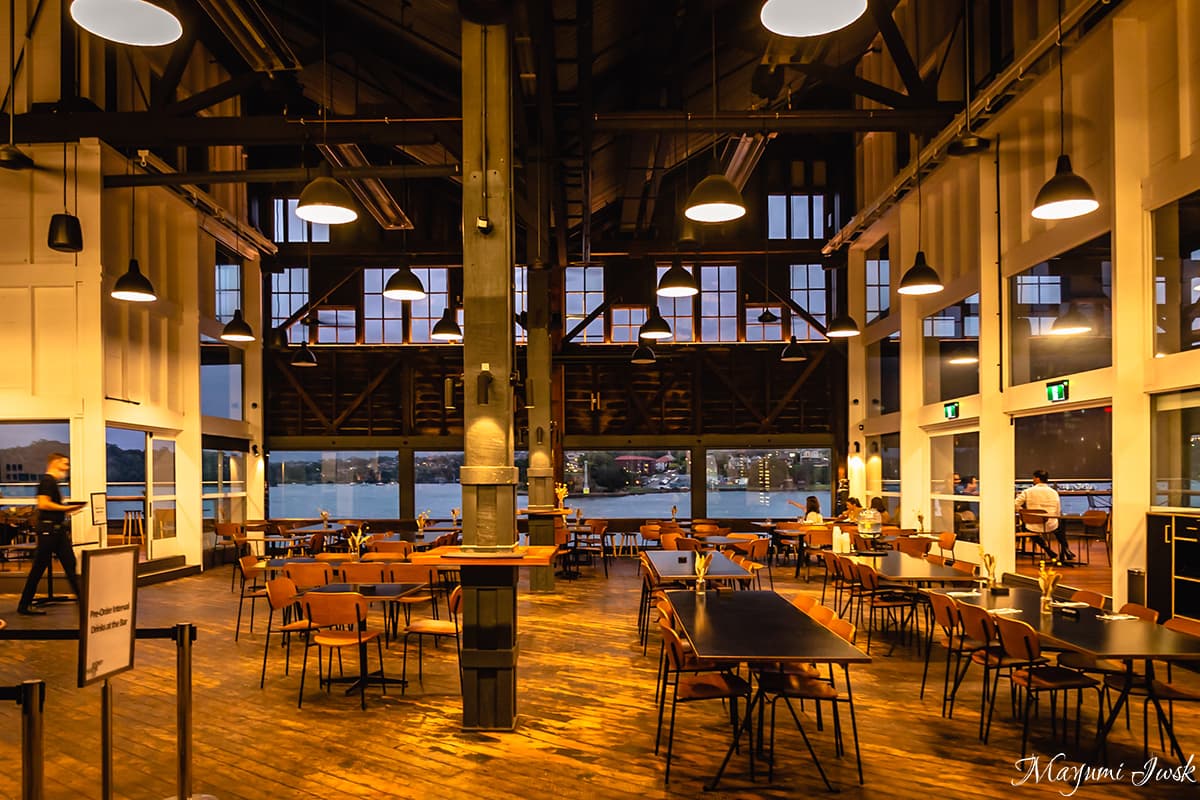 シドニーの名門劇場にある絶景バー「シアターバー（THEATRE BAR AT THE END OF THE WHARF）」