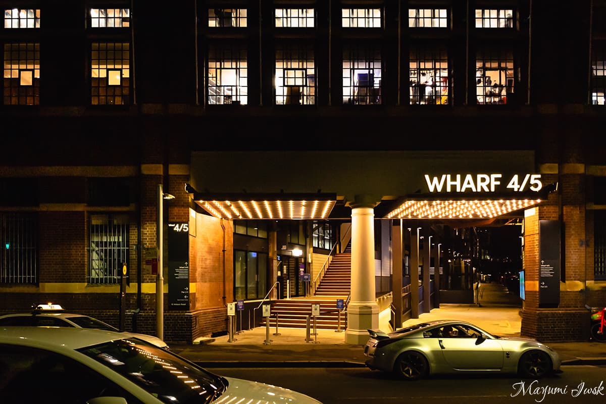 シドニーの名門劇場にある絶景バー「シアターバー（THEATRE BAR AT THE END OF THE WHARF）」