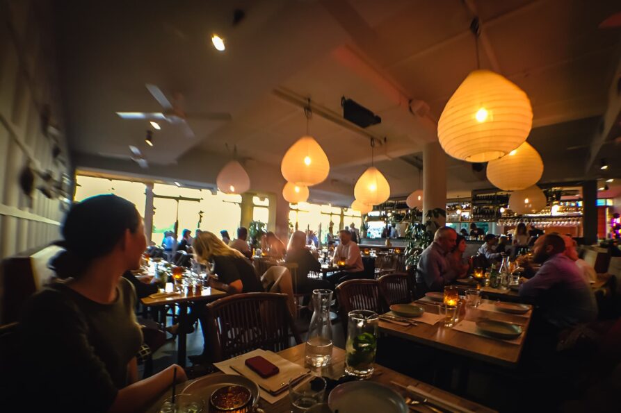 ボンダイビーチを一望するレストラン「ノースボンダイ・フィッシュ（ NORTH BONDI FISH）」