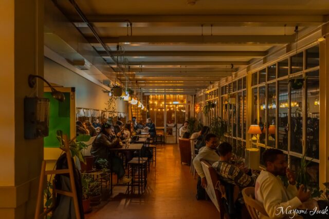 リスボンの隠れ家カフェ「Café da Garagem」で絶景を楽しむ
