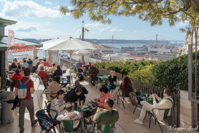 ローカルが集う「サンタ・カタリーナ展望台」で過ごす夕暮れ