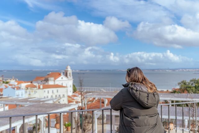 リスボン旧市街の太陽の門 | アルファマのポルタル・ド・ソル展望台