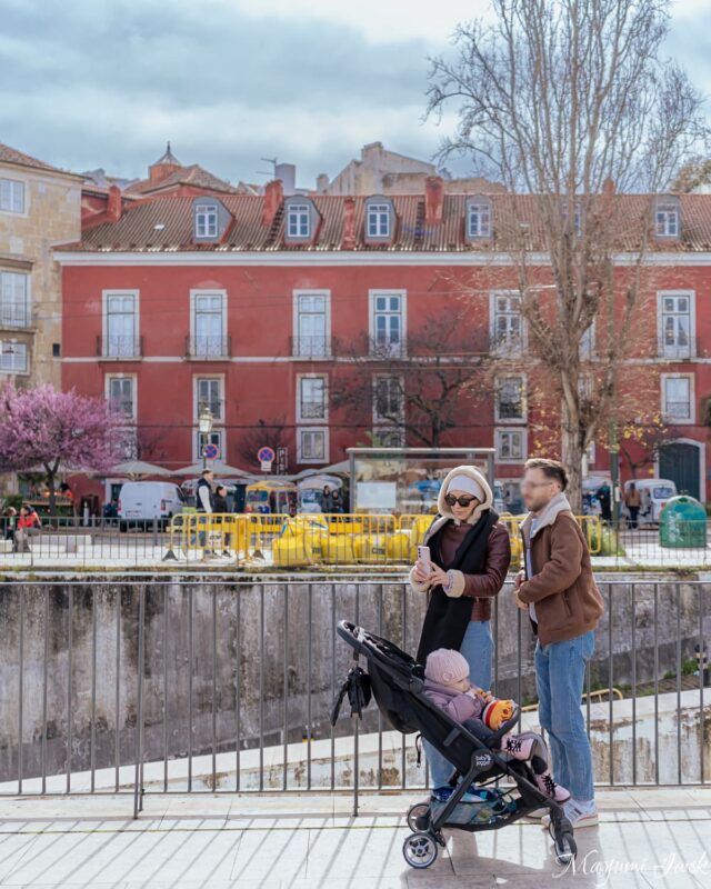 リスボン旧市街の太陽の門 | アルファマのポルタル・ド・ソル展望台