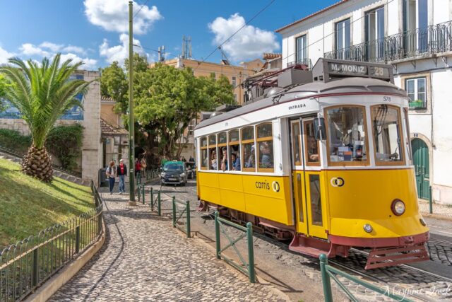 リスボンで「魔女の宅急便」の世界へ｜サンタ・ルジア展望台（Miradouro de Santa Luzia）