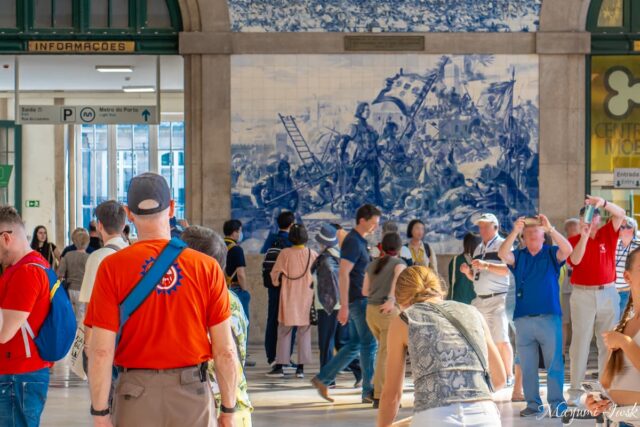 【ポルト】サン・ベント駅｜アズレージョが彩る“世界で最も美しい駅”