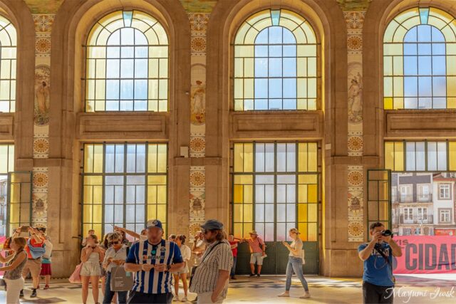 【ポルト】サン・ベント駅｜アズレージョが彩る“世界で最も美しい駅”