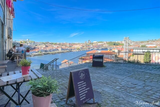 【ポルト】絶景カフェ「My Coffee Porto」で至福のモーニングコーヒー